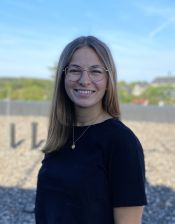 Frau Maxi Menzebach